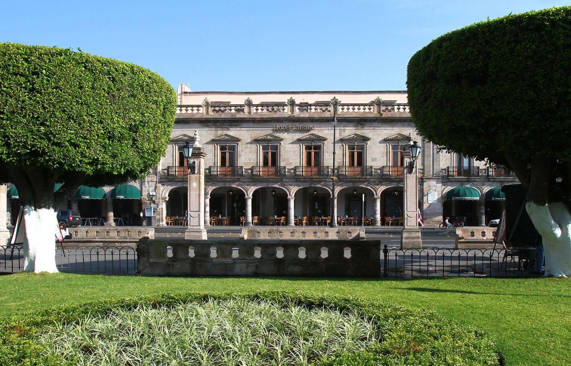 Hotel Casino Morelia Exteriör bild